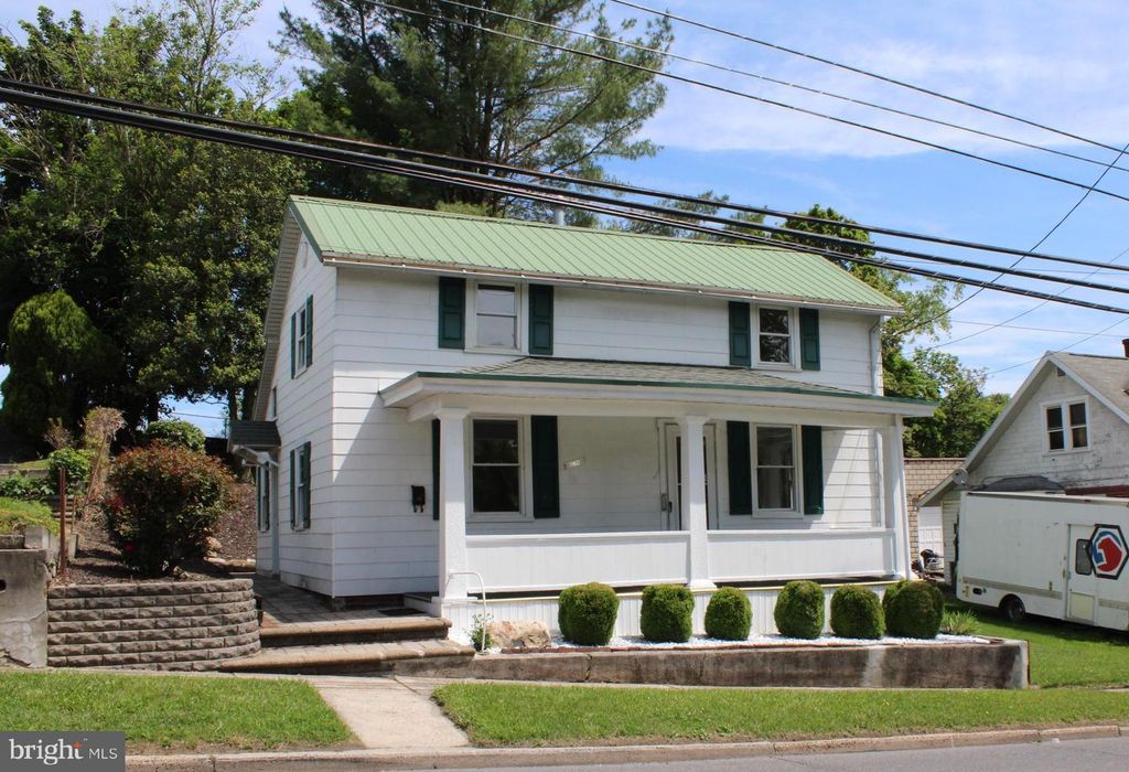 Image 2 of property listing at 514 BALTIMORE AVE, Cumberland, MD 21502