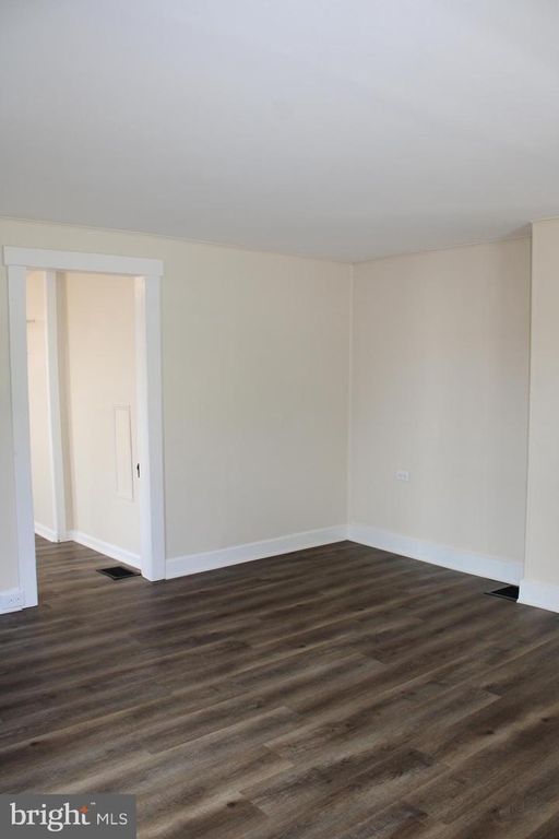Image 33 of property listing at 514 BALTIMORE AVE, Cumberland, MD 21502