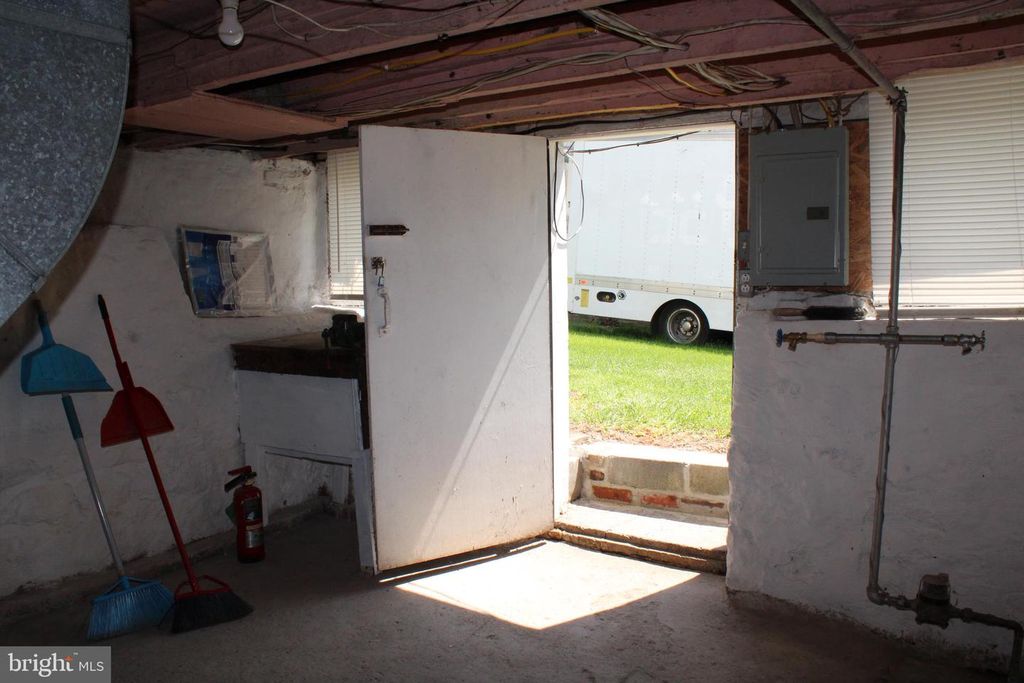Image 71 of property listing at 514 BALTIMORE AVE, Cumberland, MD 21502