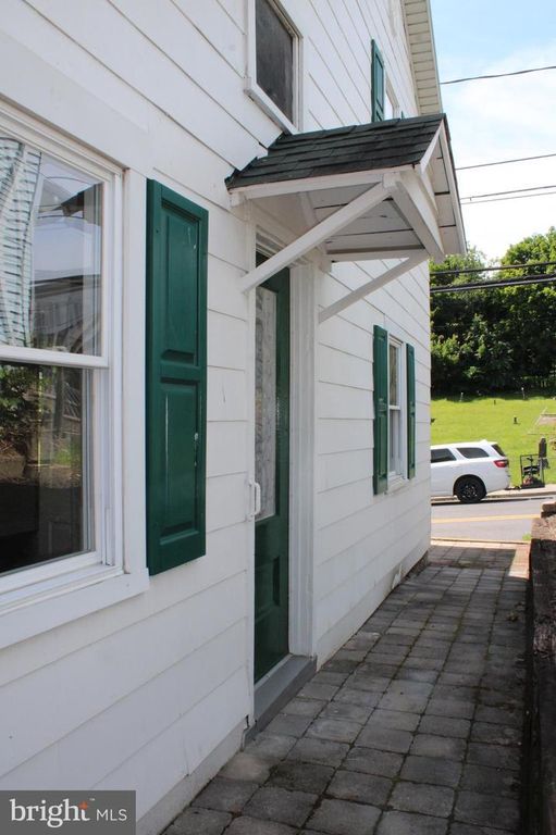 Image 8 of property listing at 514 BALTIMORE AVE, Cumberland, MD 21502