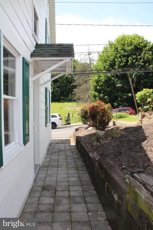 Image 9 of property listing at 514 BALTIMORE AVE, Cumberland, MD 21502