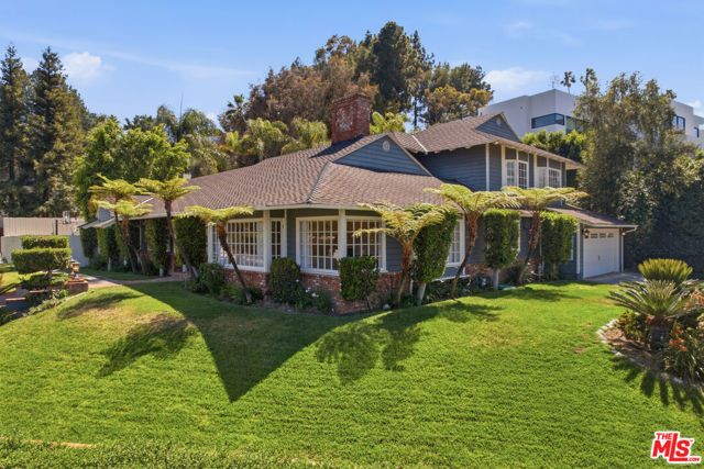 3690 Crownridge Drive, Sherman Oaks, CA 91403