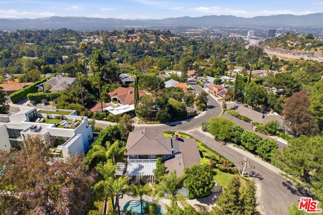 3690 Crownridge Drive, Sherman Oaks, CA 91403