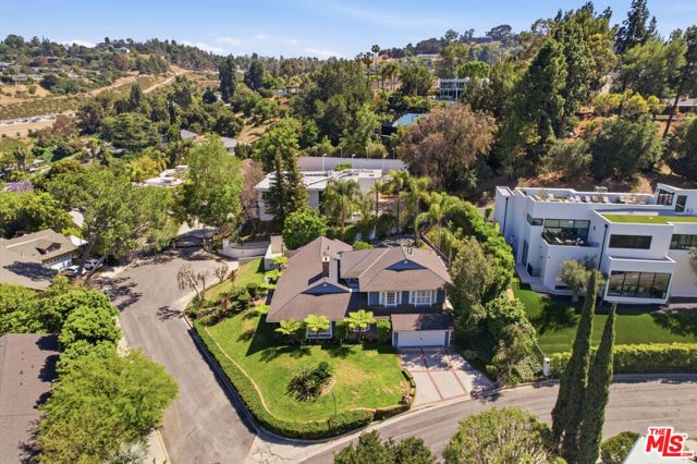 3690 Crownridge Drive, Sherman Oaks, CA 91403