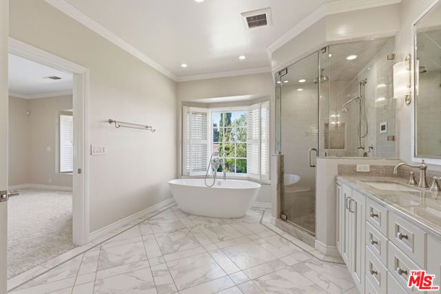 3690 Crownridge Drive, Sherman Oaks, CA 91403