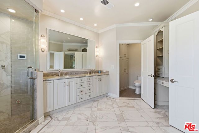 3690 Crownridge Drive, Sherman Oaks, CA 91403