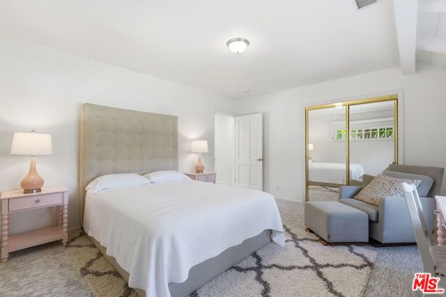 3690 Crownridge Drive, Sherman Oaks, CA 91403