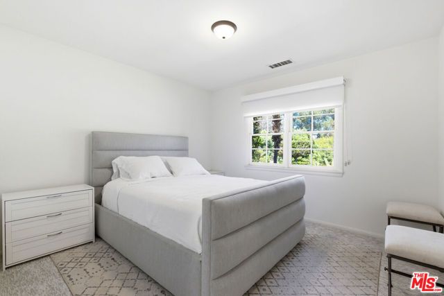 3690 Crownridge Drive, Sherman Oaks, CA 91403