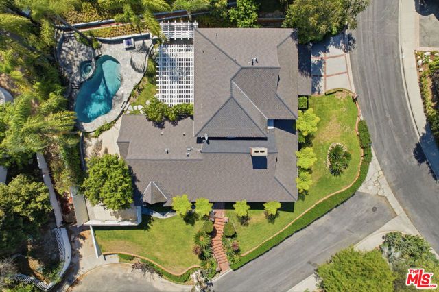 3690 Crownridge Drive, Sherman Oaks, CA 91403
