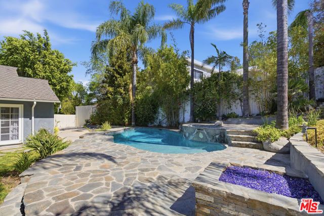 3690 Crownridge Drive, Sherman Oaks, CA 91403