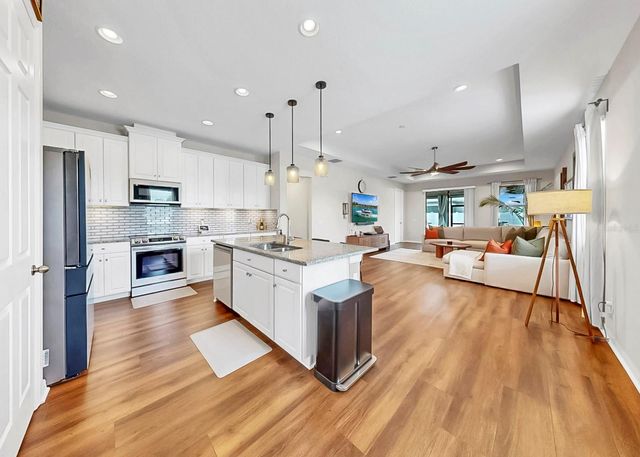 11405 CARLTON FIELDS DRIVE, Riverview, FL 33579