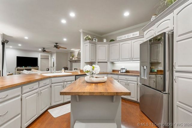 8766 Haskell Drive, Broken Arrow, OK 74014