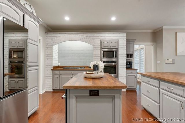 8766 Haskell Drive, Broken Arrow, OK 74014