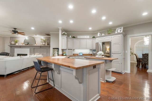 8766 Haskell Drive, Broken Arrow, OK 74014