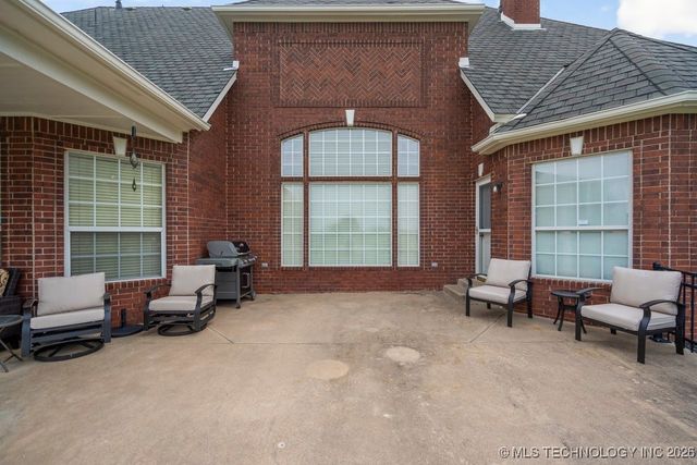 8766 Haskell Drive, Broken Arrow, OK 74014