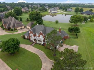 8766 Haskell Drive, Broken Arrow, OK 74014