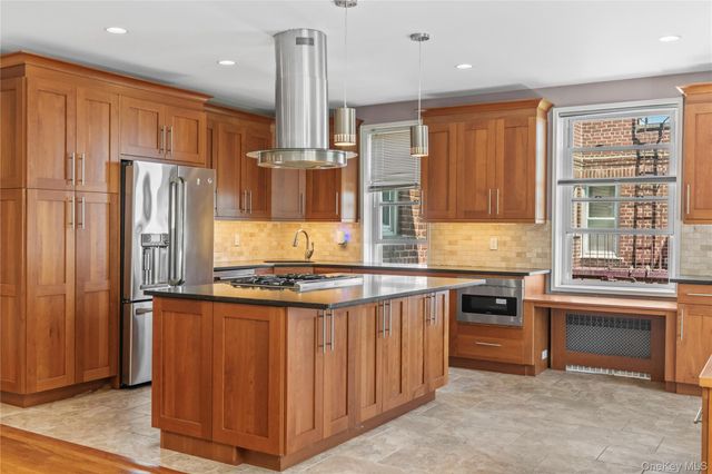 101 Old Mamaroneck Road 3B4, White Plains, NY 10605