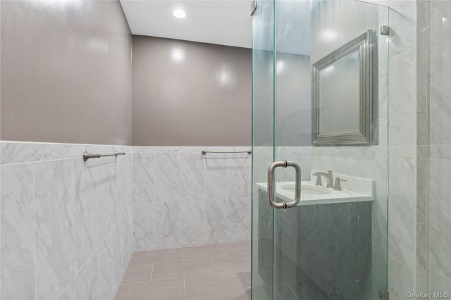 101 Old Mamaroneck Road 3B4, White Plains, NY 10605