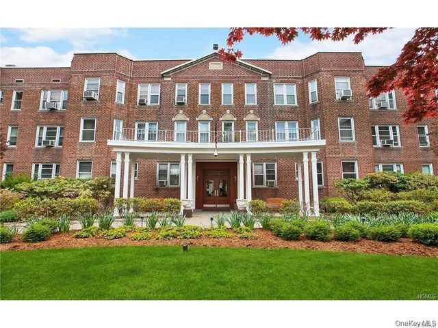 101 Old Mamaroneck Road 3B4, White Plains, NY 10605