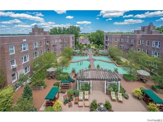 101 Old Mamaroneck Road 3B4, White Plains, NY 10605