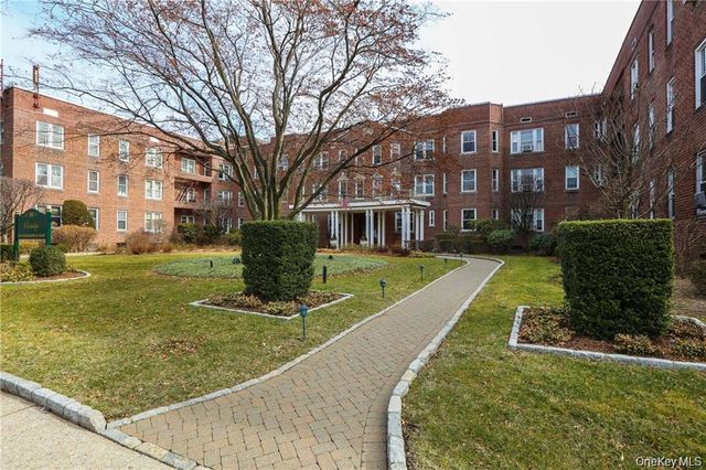 101 Old Mamaroneck Road 3B4, White Plains, NY 10605