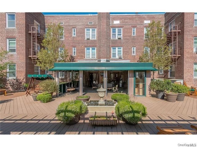 101 Old Mamaroneck Road 3B4, White Plains, NY 10605