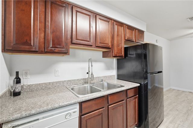 2451 North Rainbow Boulevard 1051, Las Vegas, NV 89108