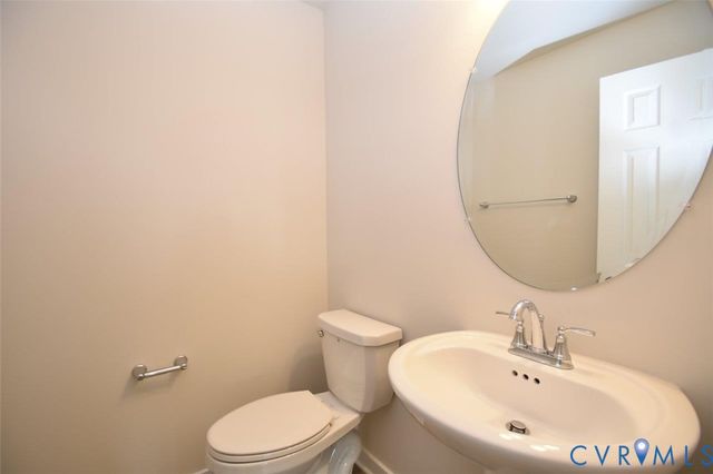 7010 Woodside St, Henrico, VA 23231