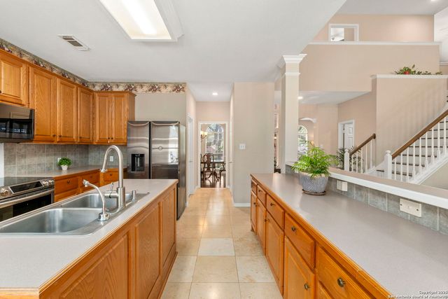 18721 Brookwood Forest, San Antonio, TX 78258