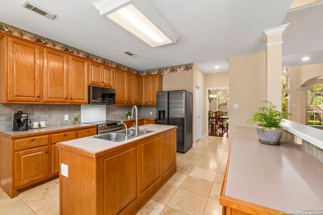 18721 Brookwood Forest, San Antonio, TX 78258