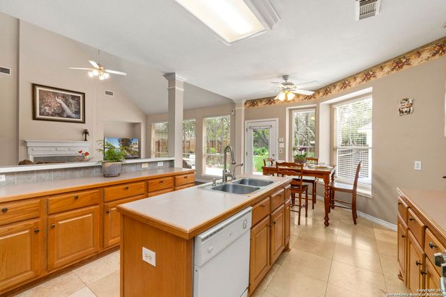 18721 Brookwood Forest, San Antonio, TX 78258