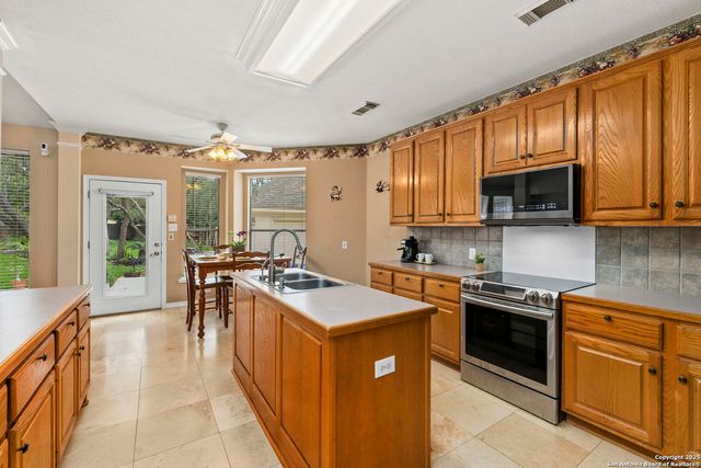 18721 Brookwood Forest, San Antonio, TX 78258