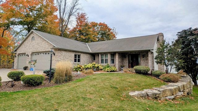 N6311 FAIRY SPRINGS ROAD, Stockbridge, WI 54129