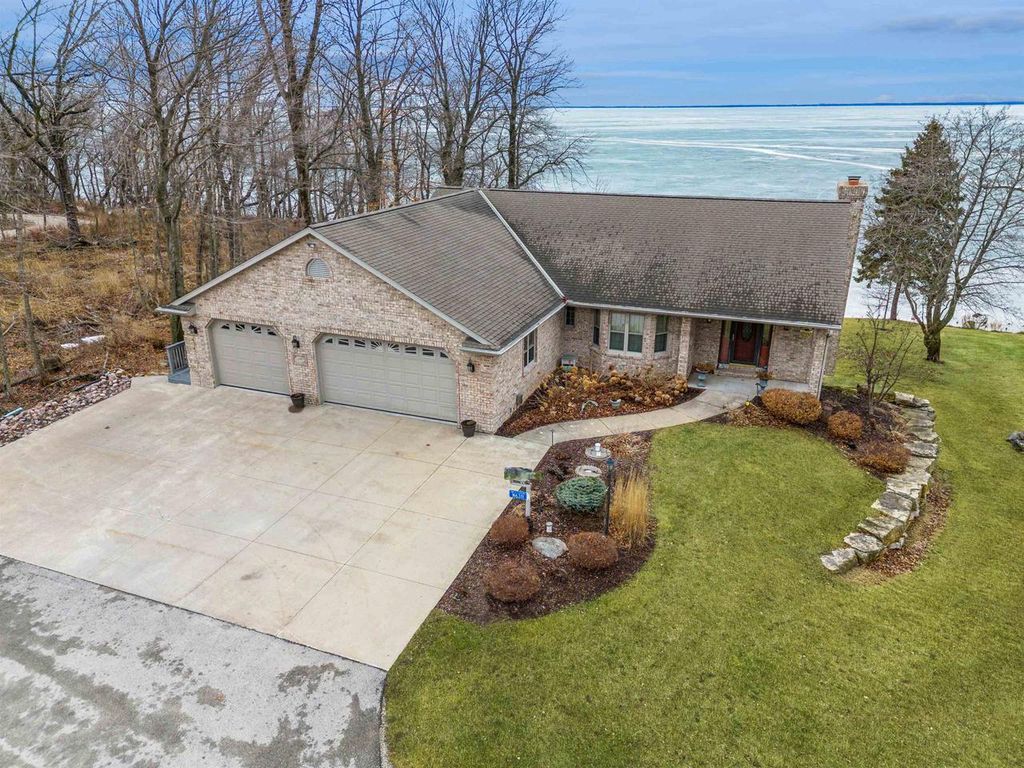 N6311 FAIRY SPRINGS ROAD, Stockbridge, WI 54129