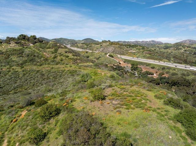 Vista Valle Camino, Fallbrook, CA 92028