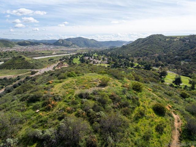 Vista Valle Camino, Fallbrook, CA 92028