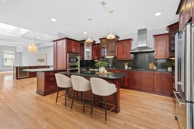 811 Boylston St 4, Boston, MA 02116
