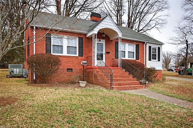 210 Hundley Drive, Eden, NC 27288