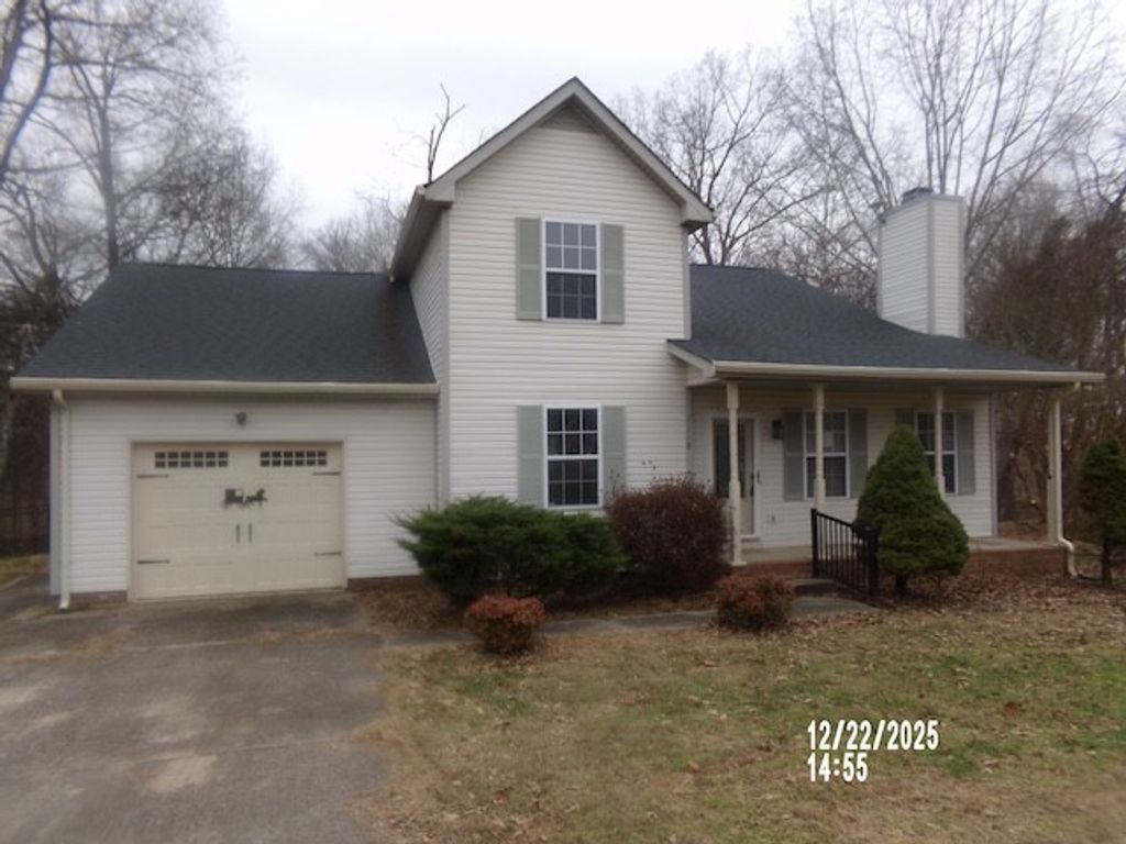 1118 Hunting Creek Ct, Clarksville, TN 37042