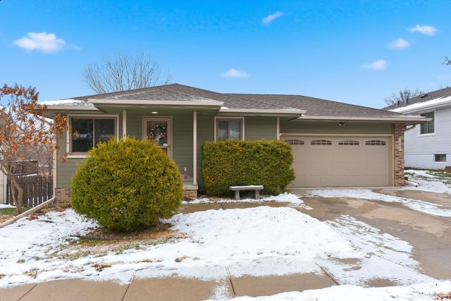 1007 JIM BROWN Parkway, Council Bluffs, IA 51503