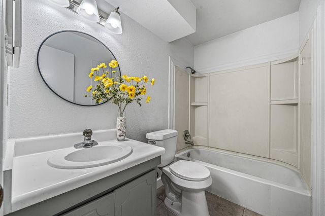 11127 Village Bend Lane 1127, Houston, TX 77072