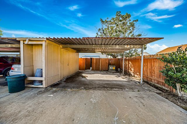 11127 Village Bend Lane 1127, Houston, TX 77072