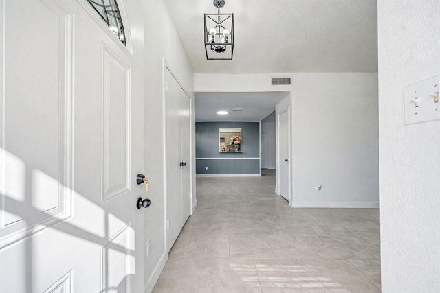 11127 Village Bend Lane 1127, Houston, TX 77072