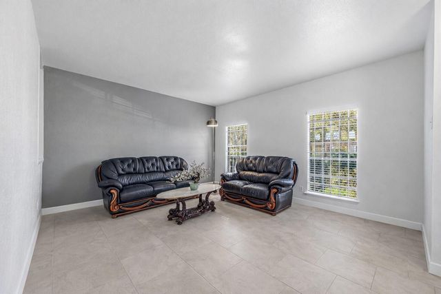 11127 Village Bend Lane 1127, Houston, TX 77072