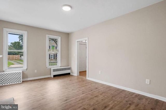 350 NEW YORK AVE, Columbus, NJ 08022