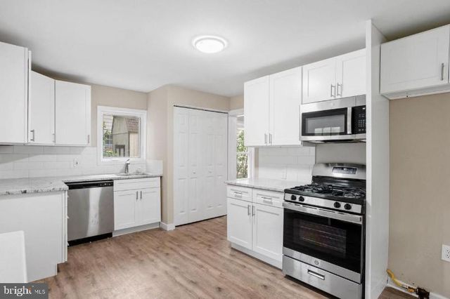 350 NEW YORK AVE, Columbus, NJ 08022