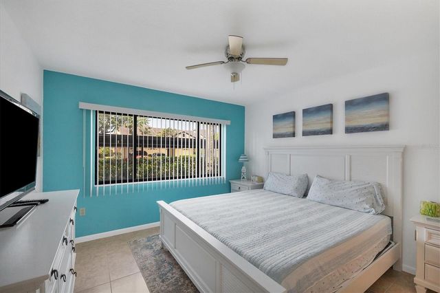 5669 ASHTON LAKE DRIVE 1, Sarasota, FL 34231