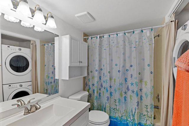 5669 ASHTON LAKE DRIVE 1, Sarasota, FL 34231