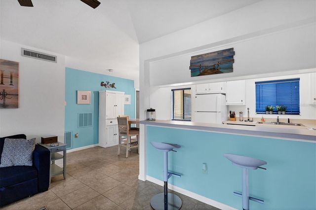 5669 ASHTON LAKE DRIVE 1, Sarasota, FL 34231