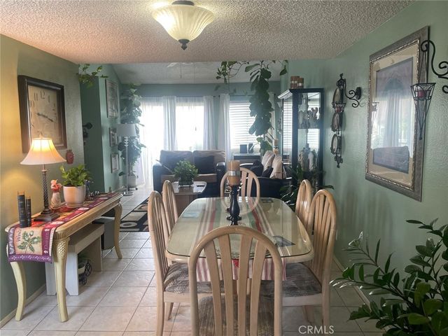 619 Bristol 17, Santa Ana, CA 92703